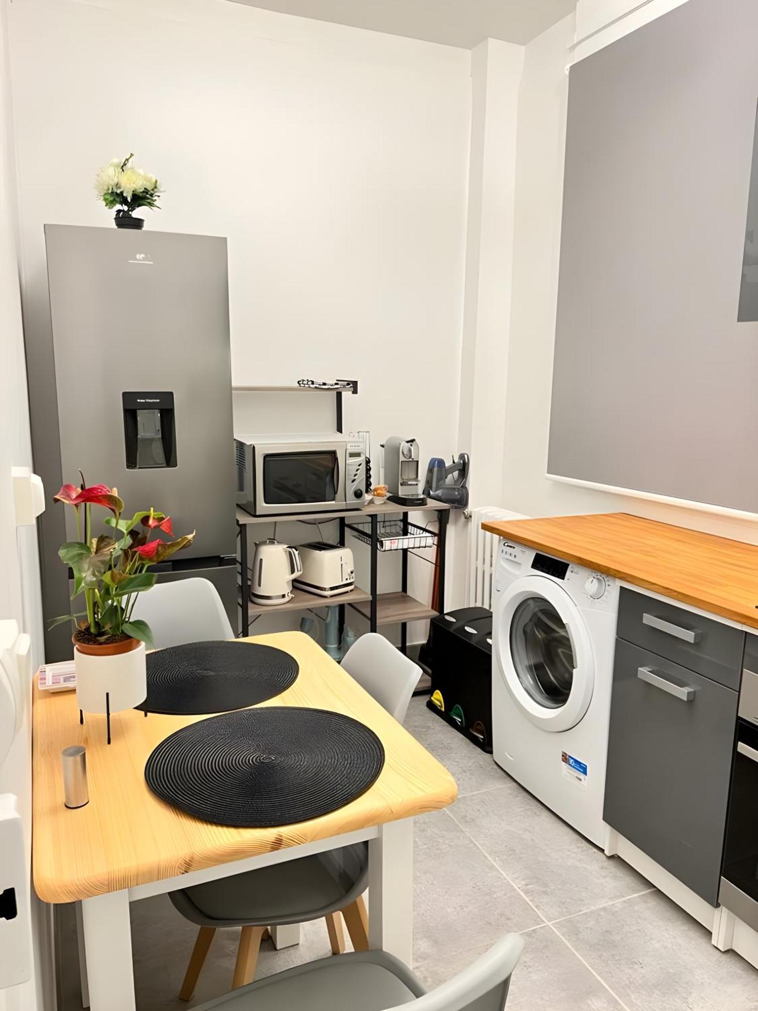 Appartement Climatise Paris Expo Porte De Versailles - Dome De Paris , Near Transportation Links *